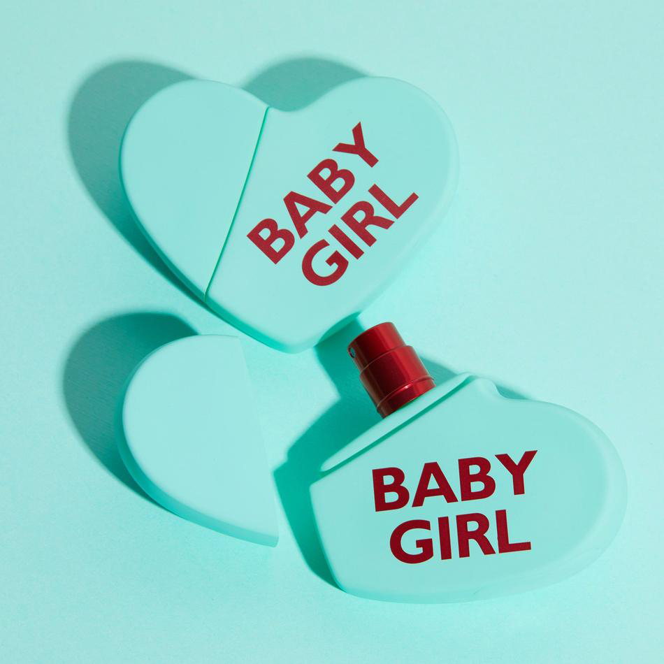 عطر ادکلن بیبی گرل کی‌کی‌دبلیو فریگرنس - Baby Girl KKW Fragrance - بررسی، قیمت و خرید