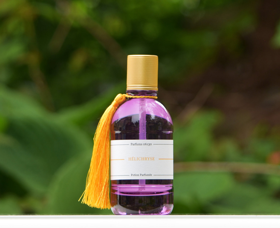 عطر ادکلن هلیکریز پرفیوم ۰۶۱۳۰ - Hélichryse Parfums 06130 - بررسی، قیمت و خرید