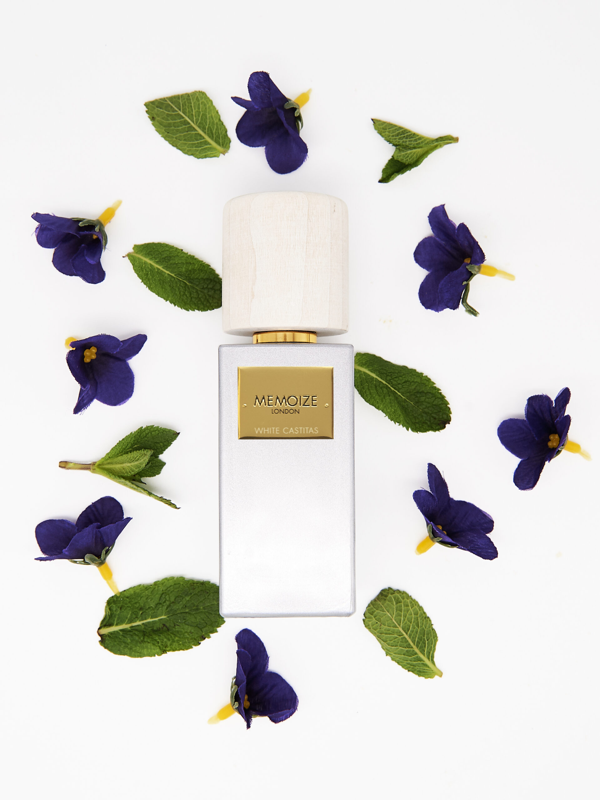 عطر ادکلن وایت کستیاس مموایز لاندن - White Castitas Memoize London - بررسی، قیمت و خرید