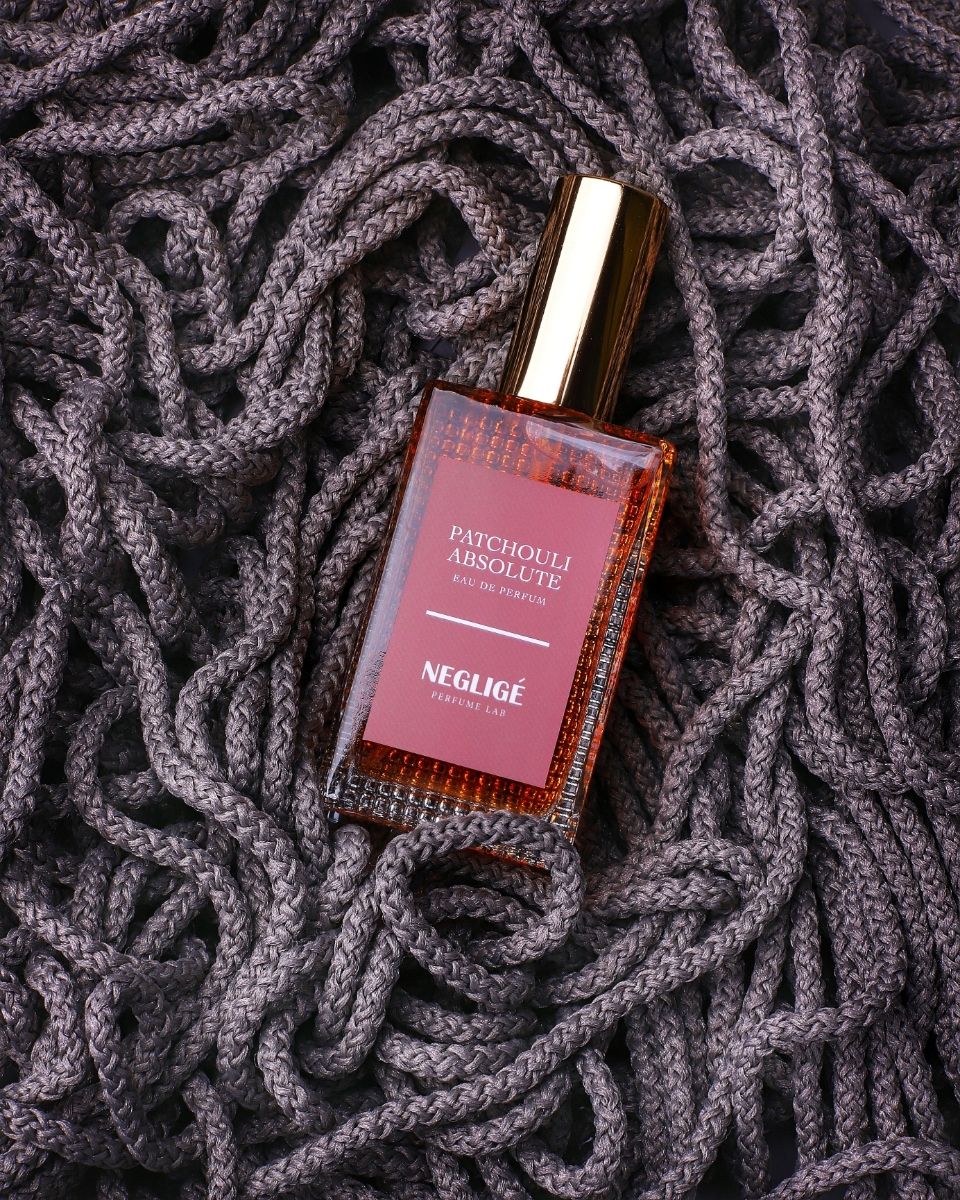 عطر ادکلن پاچولی ابسولوت نگلیژه پرفیوم لب - Patchouli Absolute Negligé Perfume Lab - بررسی، قیمت و خرید