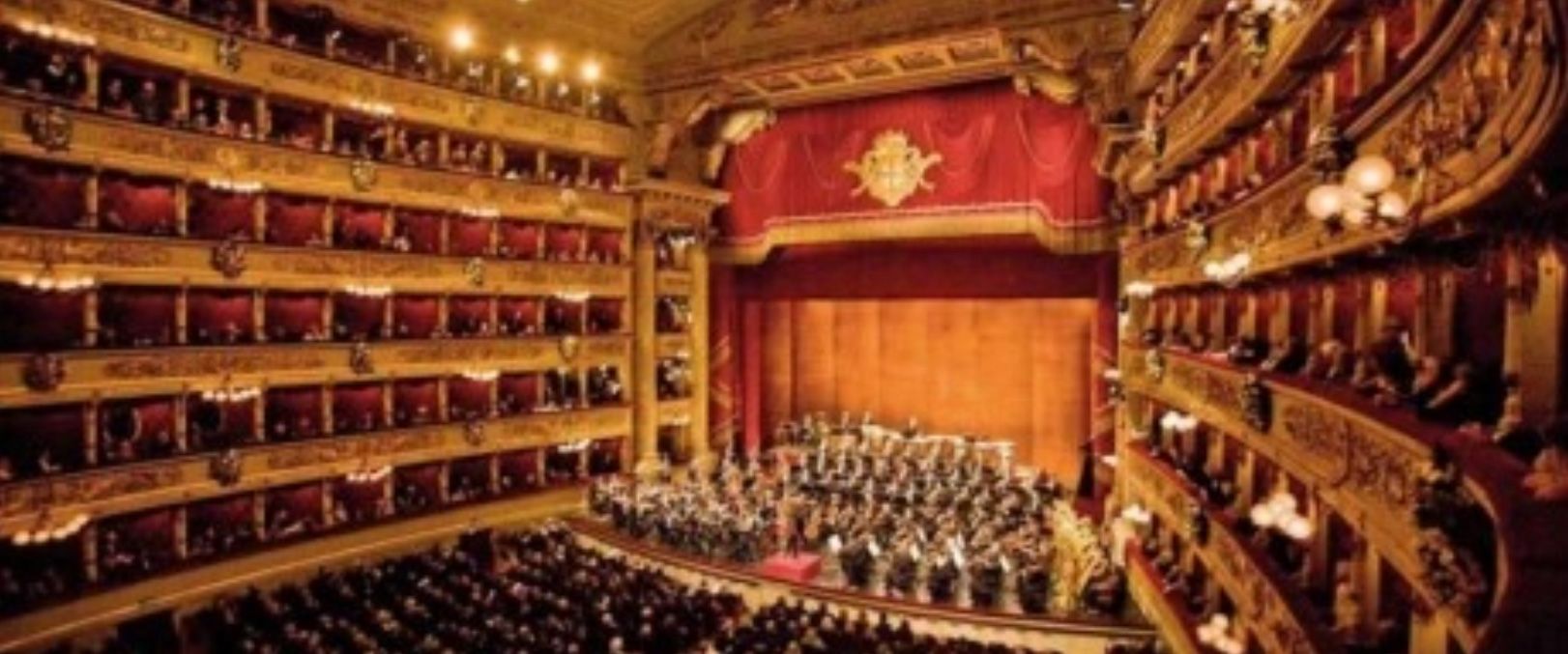 عطر ادکلن لا پریما میلانُ فرگرانزه - La Prima Milano Fragranze - بررسی، قیمت و خرید