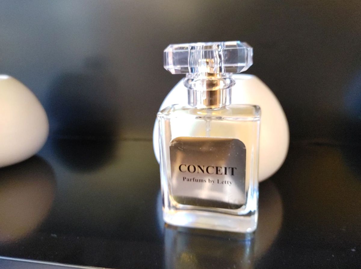 عطر ادکلن کانسیت لی مکس فراگرنسز - Conceit Lé Max Fragrances - بررسی، قیمت و خرید