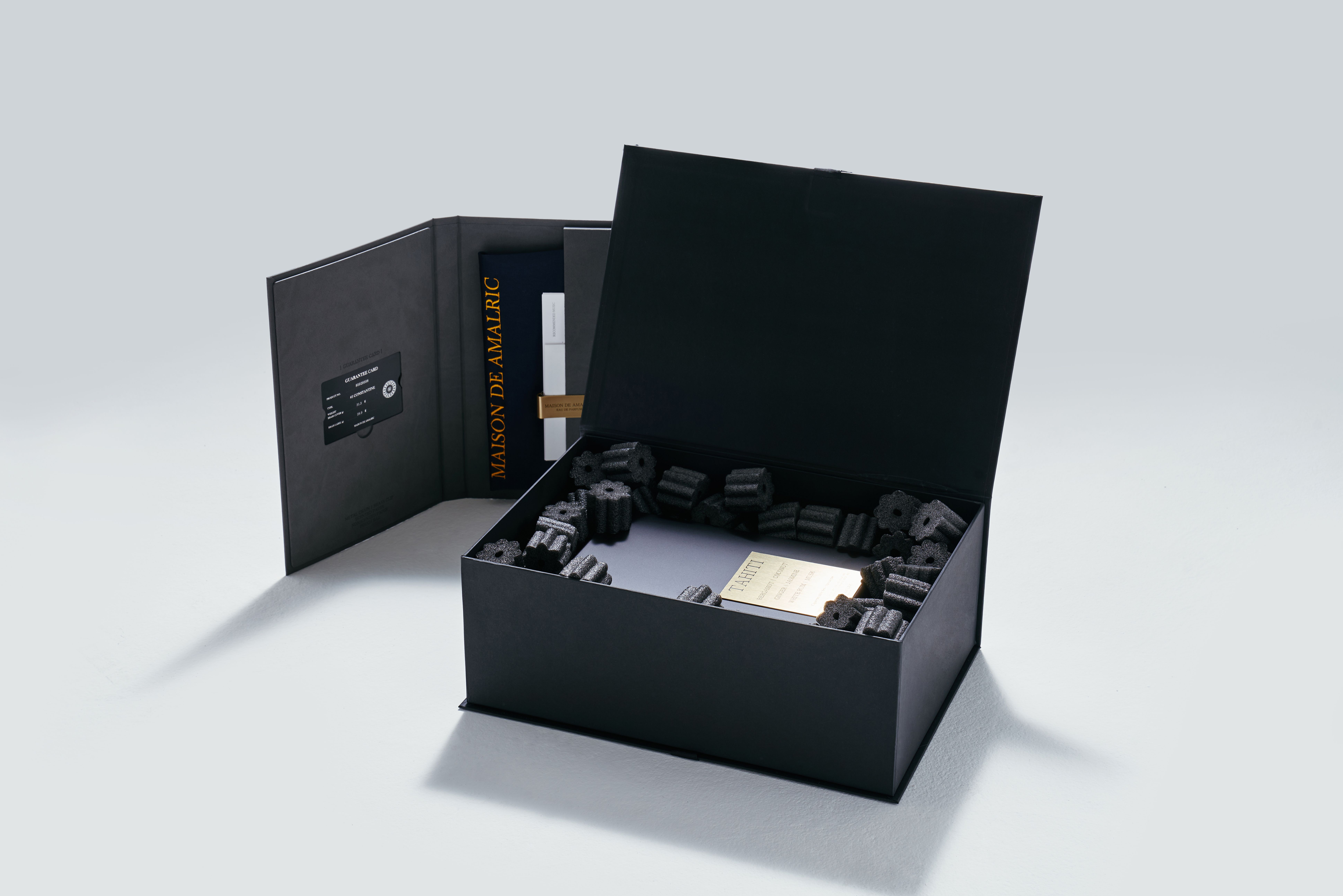 عطر ادکلن کانستنتین مزون دو آمالریک - Constantine Maison de Amalric - بررسی، قیمت و خرید