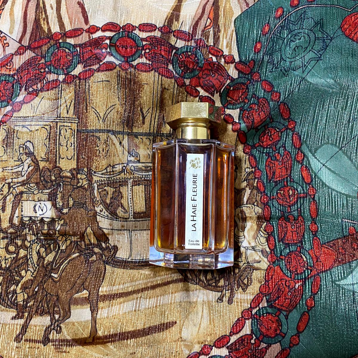 عطر ادکلن لا ها فلوری لارتیزان پارفیومر - La Haie Fleurie L'Artisan Parfumeur - بررسی، قیمت و خرید