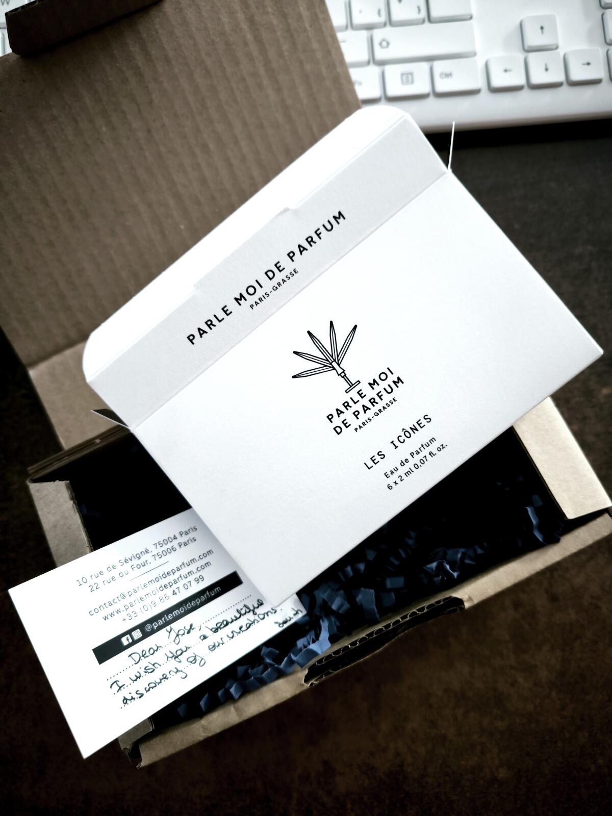 عطر ادکلن گیماو دو نوئل سی و یک پرل-moi-ده-پرفیوم - Guimauve de Nöel 31 Parle Moi de Parfum - بررسی، قیمت و خرید