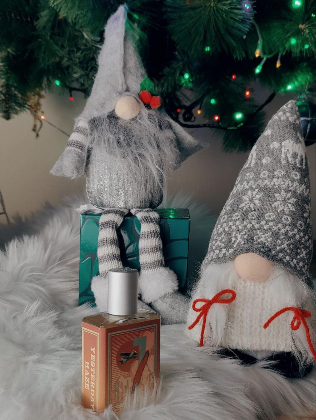 عطر ادکلن یستردی هیز ایمجینری آتورز - Yesterday Haze Imaginary Authors - بررسی، قیمت و خرید