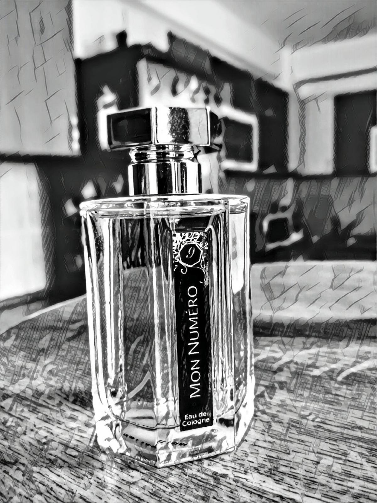 عطر ادکلن مون نومرو نُه لارتیزان پارفومر - Mon Numero 9 L'Artisan Parfumeur - بررسی، قیمت و خرید