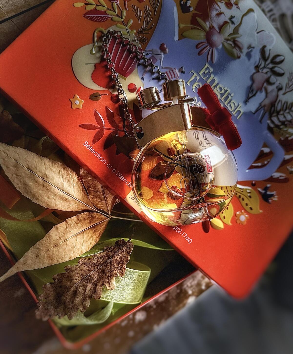 عطر ادکلن یس گلد پوپا - Yes Gold Pupa - بررسی، قیمت و خرید