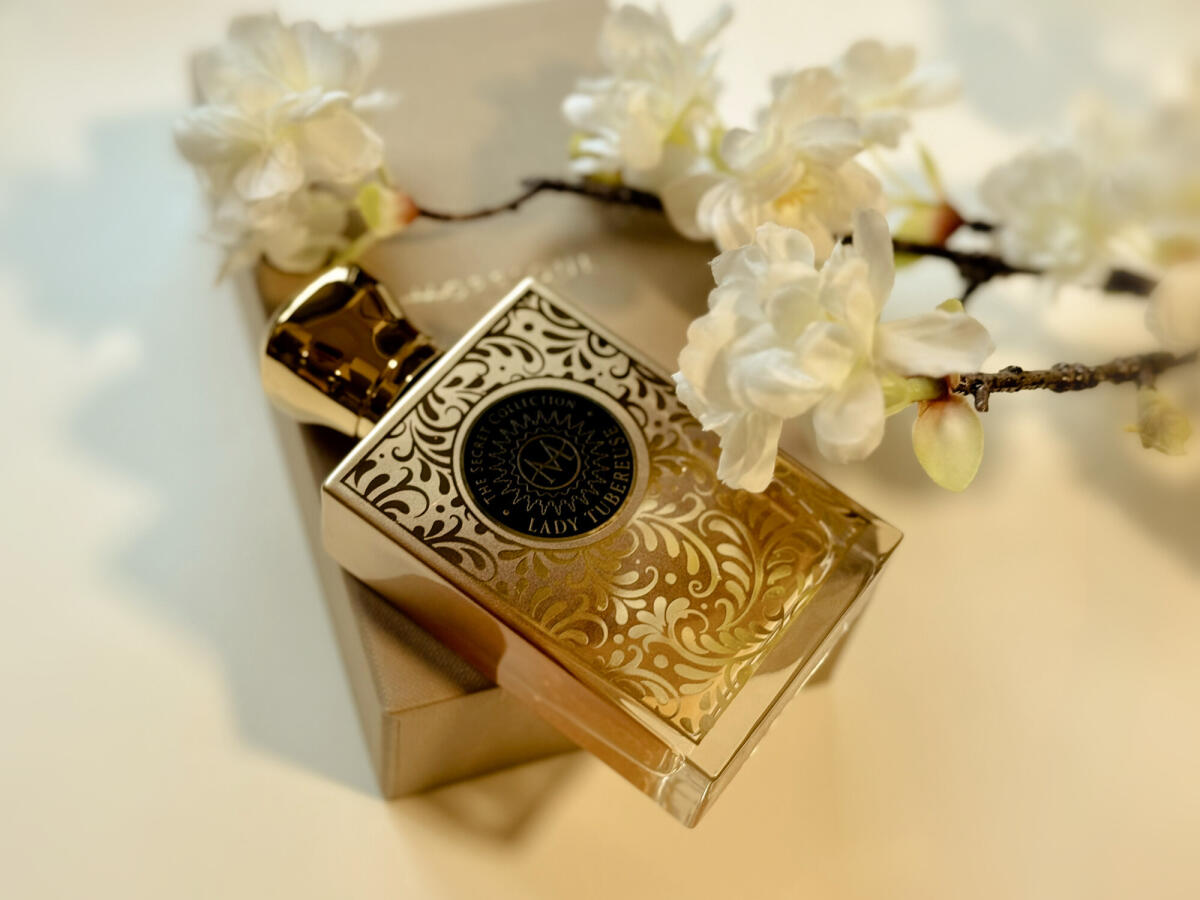 عطر ادکلن لیدی تیوبروز مورِسک - Lady Tubereuse Moresque - بررسی، قیمت و خرید