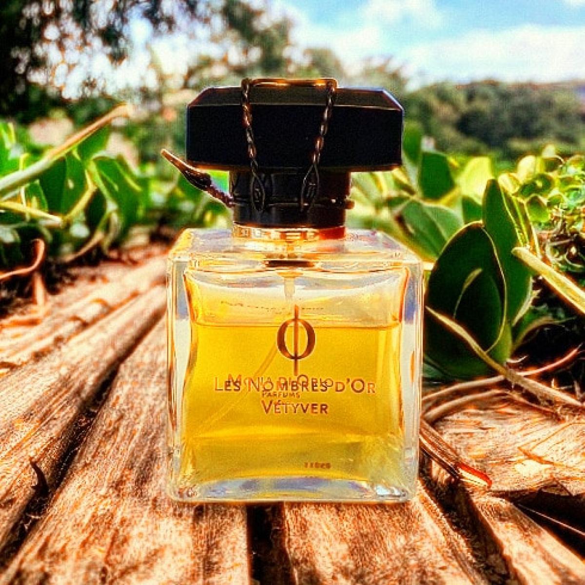 عطر ادکلن وتیور مونا دی اوریو - Vetyver Mona di Orio - بررسی، قیمت و خرید