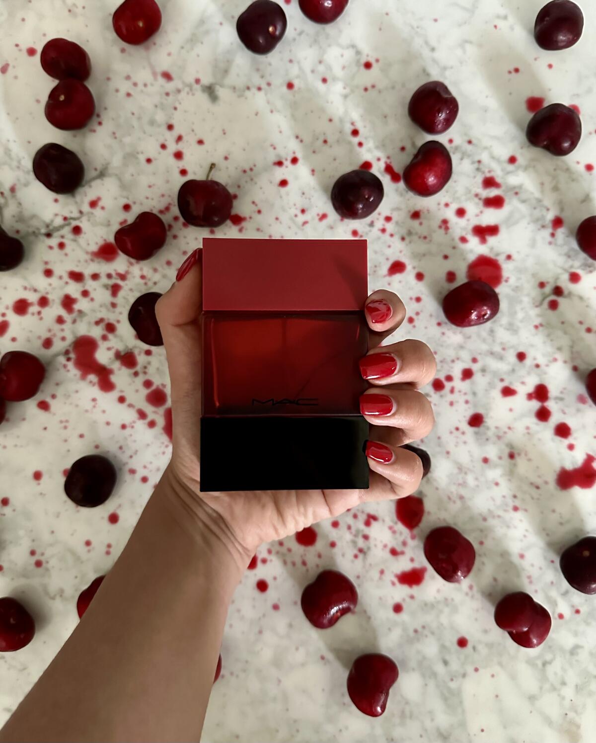 عطر ادکلن روبی وو مک - Ruby Woo MAC - بررسی، قیمت و خرید
