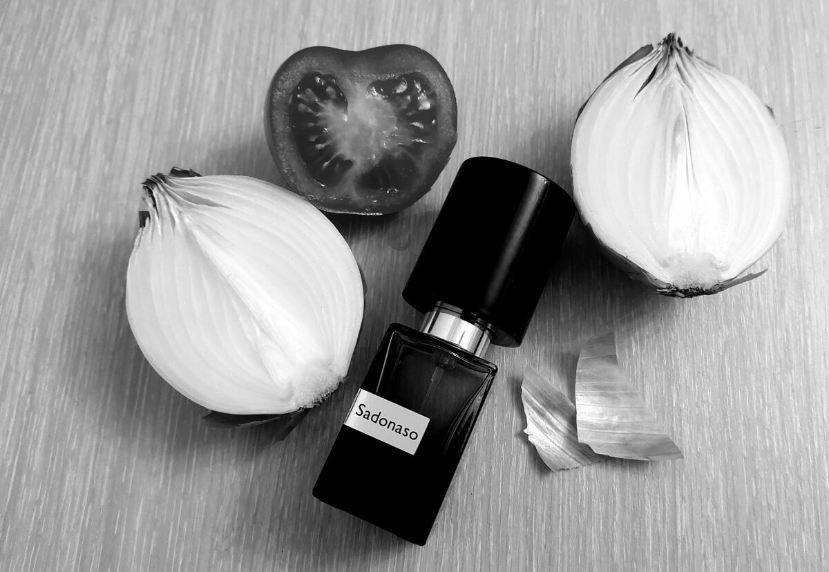 عطر ادکلن سادوناسو ناسوماتو - Sadonaso Nasomatto - بررسی، قیمت و خرید