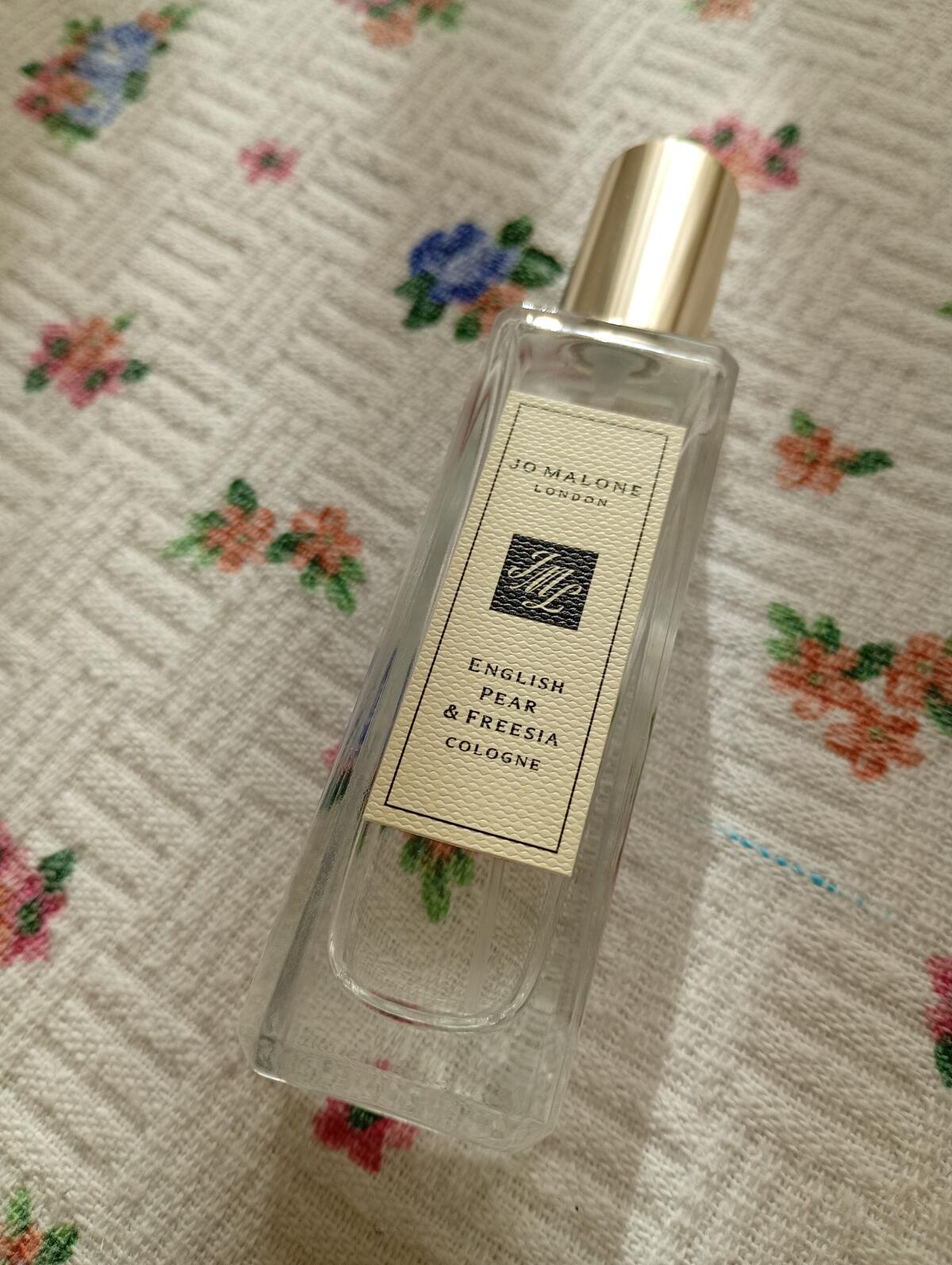 عطر ادکلن اینگلیش پیر اند فریزیا جو مالون لندن - English Pear & Freesia Jo Malone London - بررسی، قیمت و خرید