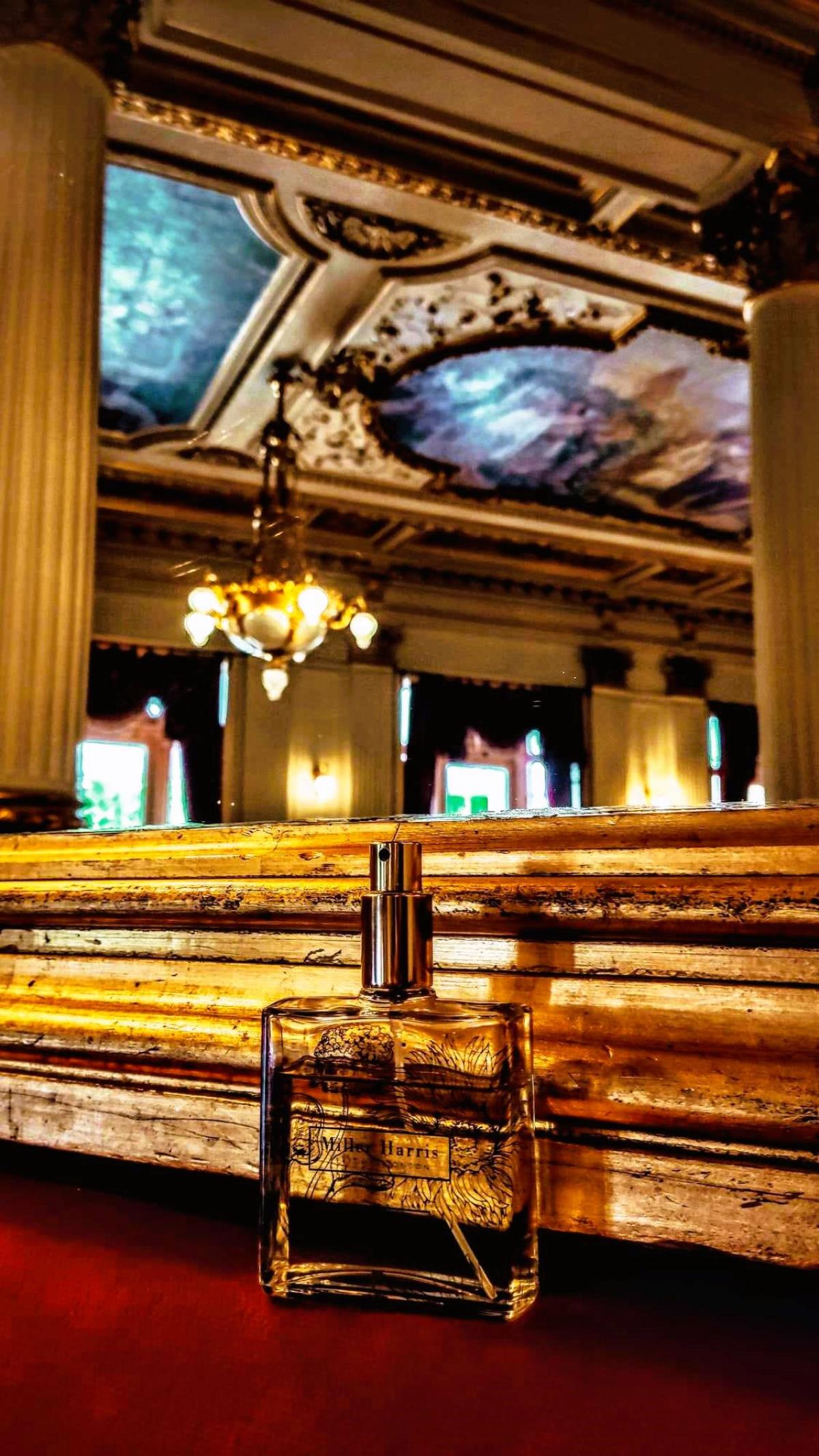 عطر ادکلن فلور اورینتال میلار هریس - Fleur Oriental Miller Harris - بررسی، قیمت و خرید