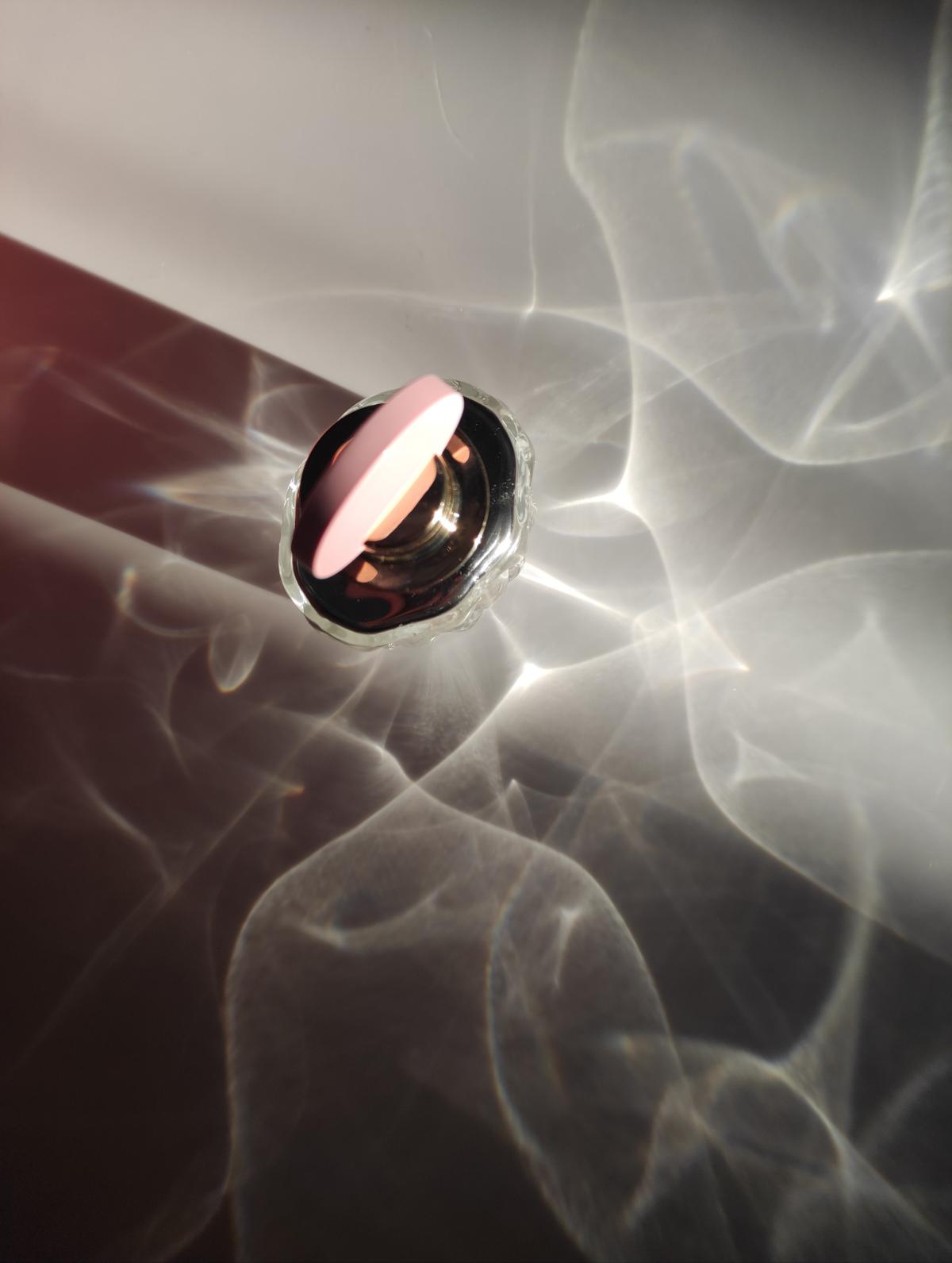 عطر ادکلن میو میو فلور د آرژانت میو میو - Miu Miu Fleur D’Argent Miu Miu - بررسی، قیمت و خرید