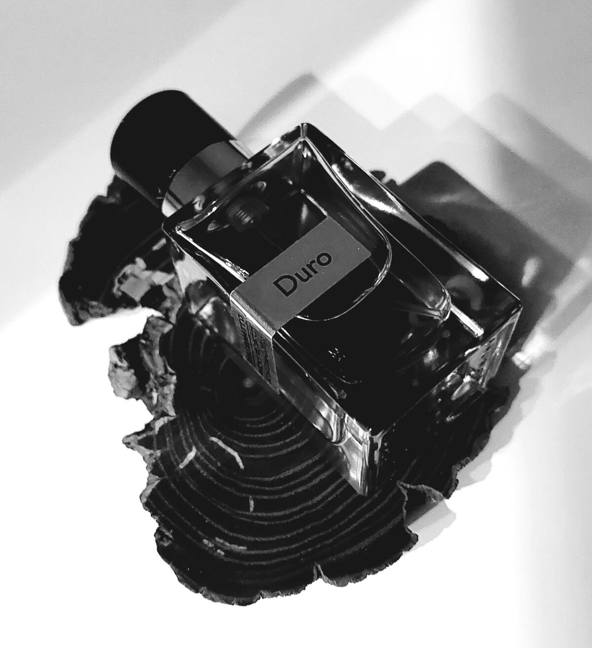 عطر ادکلن دورو ناسوماتو - Duro Nasomatto - بررسی، قیمت و خرید