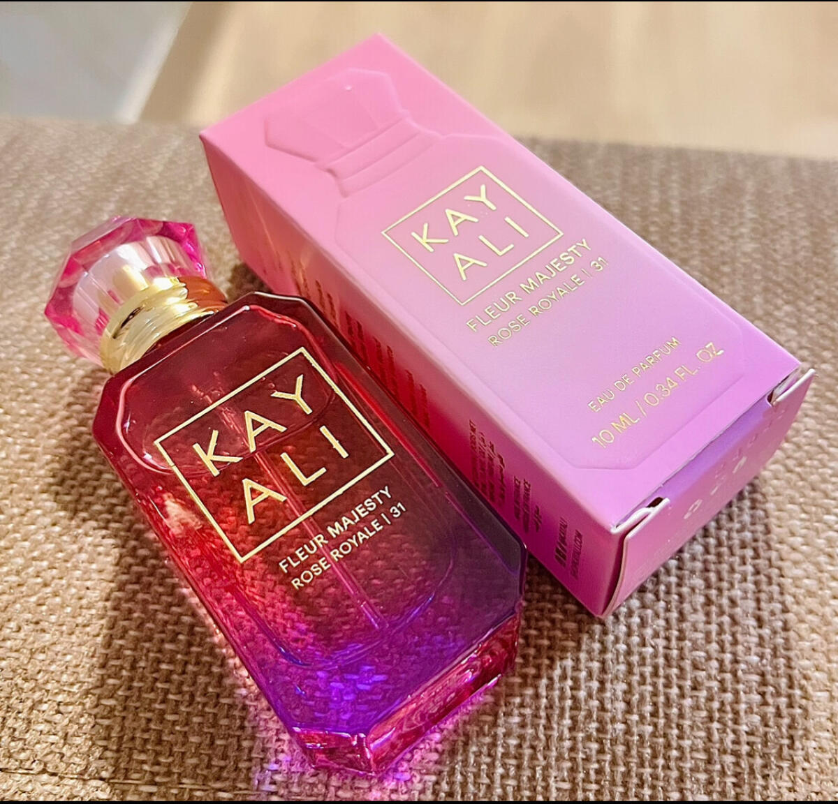 عطر ادکلن فلور مجستی رز رویال ۳۱ کیالی فرگرنسز - Fleur Majesty Rose Royale | 31 Kayali Fragrances - بررسی، قیمت و خرید