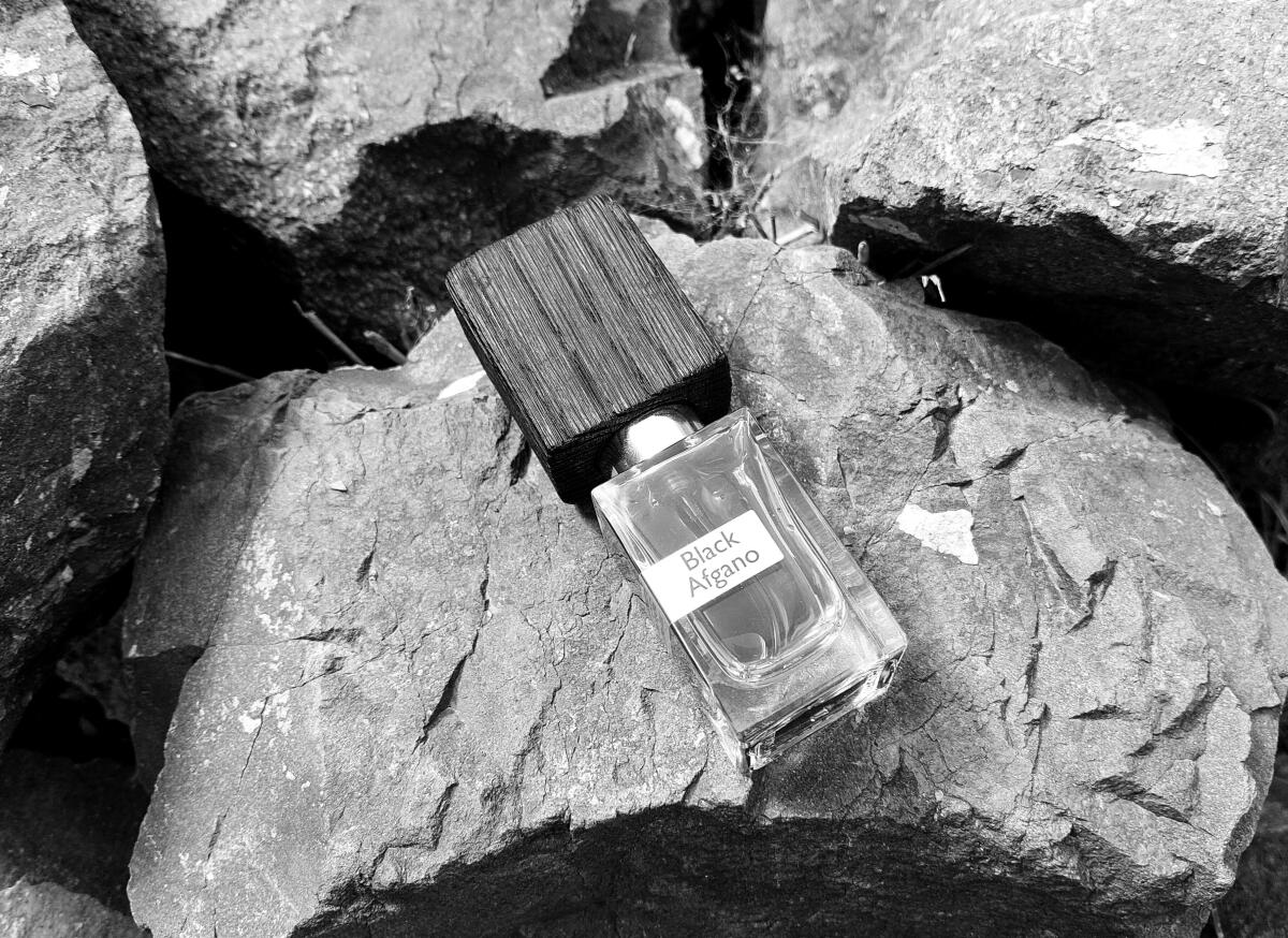 عطر ادکلن بلک افغانو ناسوماتو - Black Afgano Nasomatto - بررسی، قیمت و خرید
