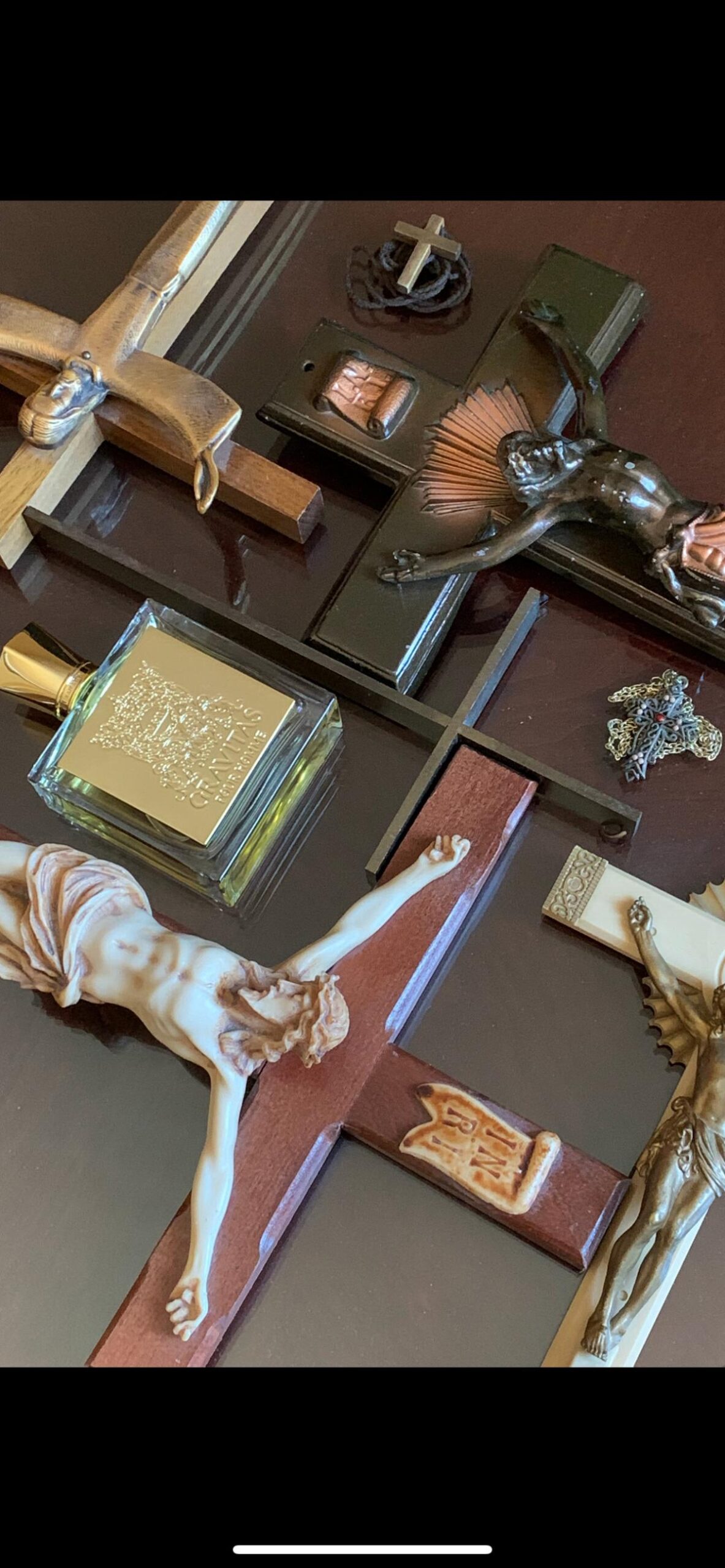 عطر ادکلن گراویتیس پور هوم ناتون اند ویلسون - Gravitas Pour Homme Naughton & Wilson - بررسی، قیمت و خرید