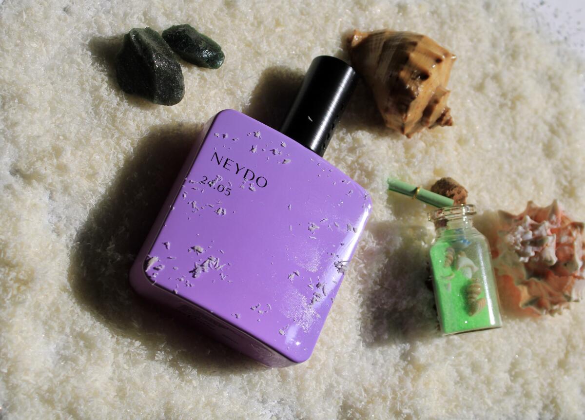 عطر ادکلن فایری فیک ۲۴.۰۵ نی دو - Fiery Fig 24.05 NEYDO - بررسی، قیمت و خرید