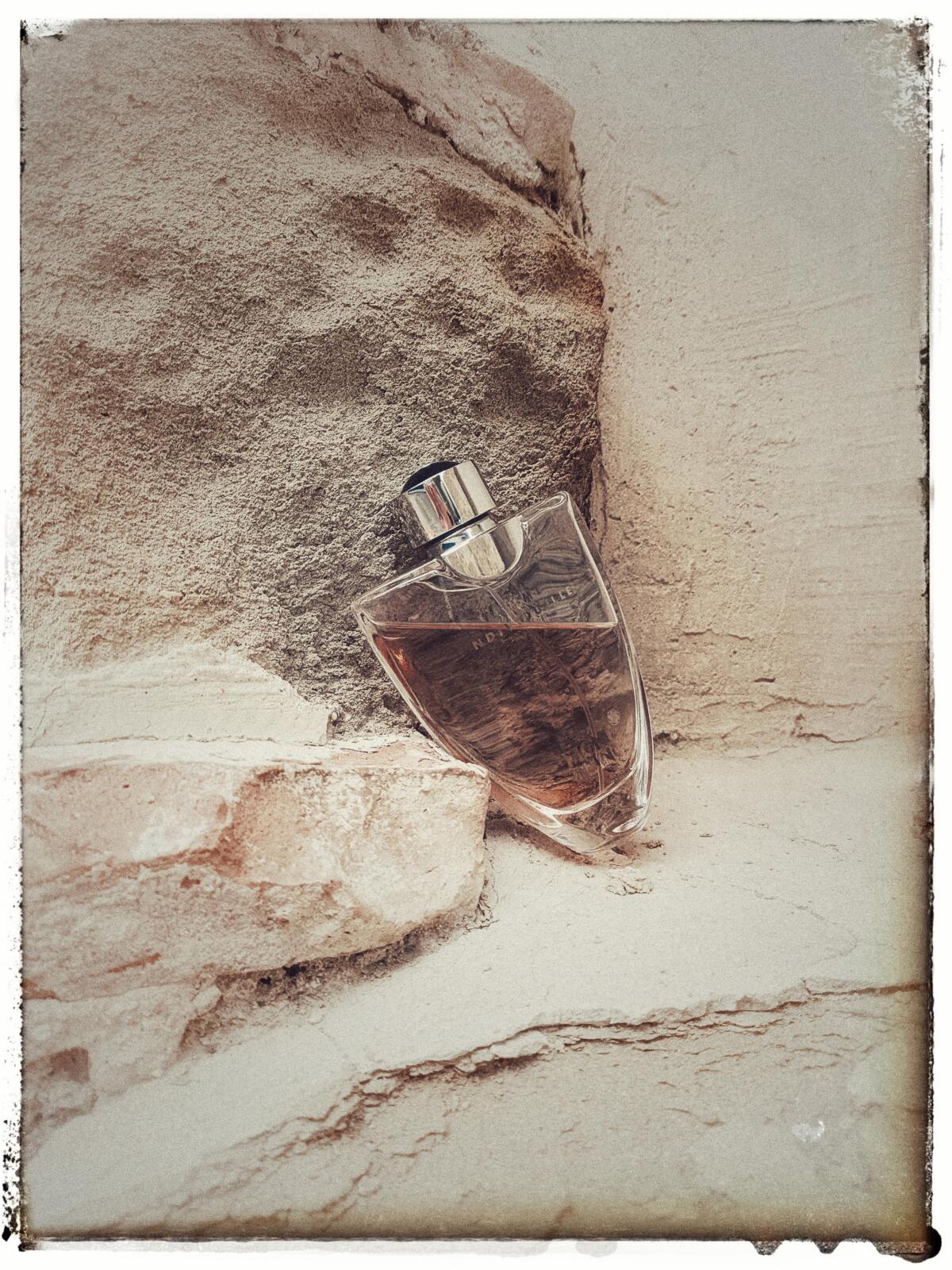 عطر ادکلن فم اندیویدوال مون‌بلانک - Femme Individuelle Montblanc - بررسی، قیمت و خرید