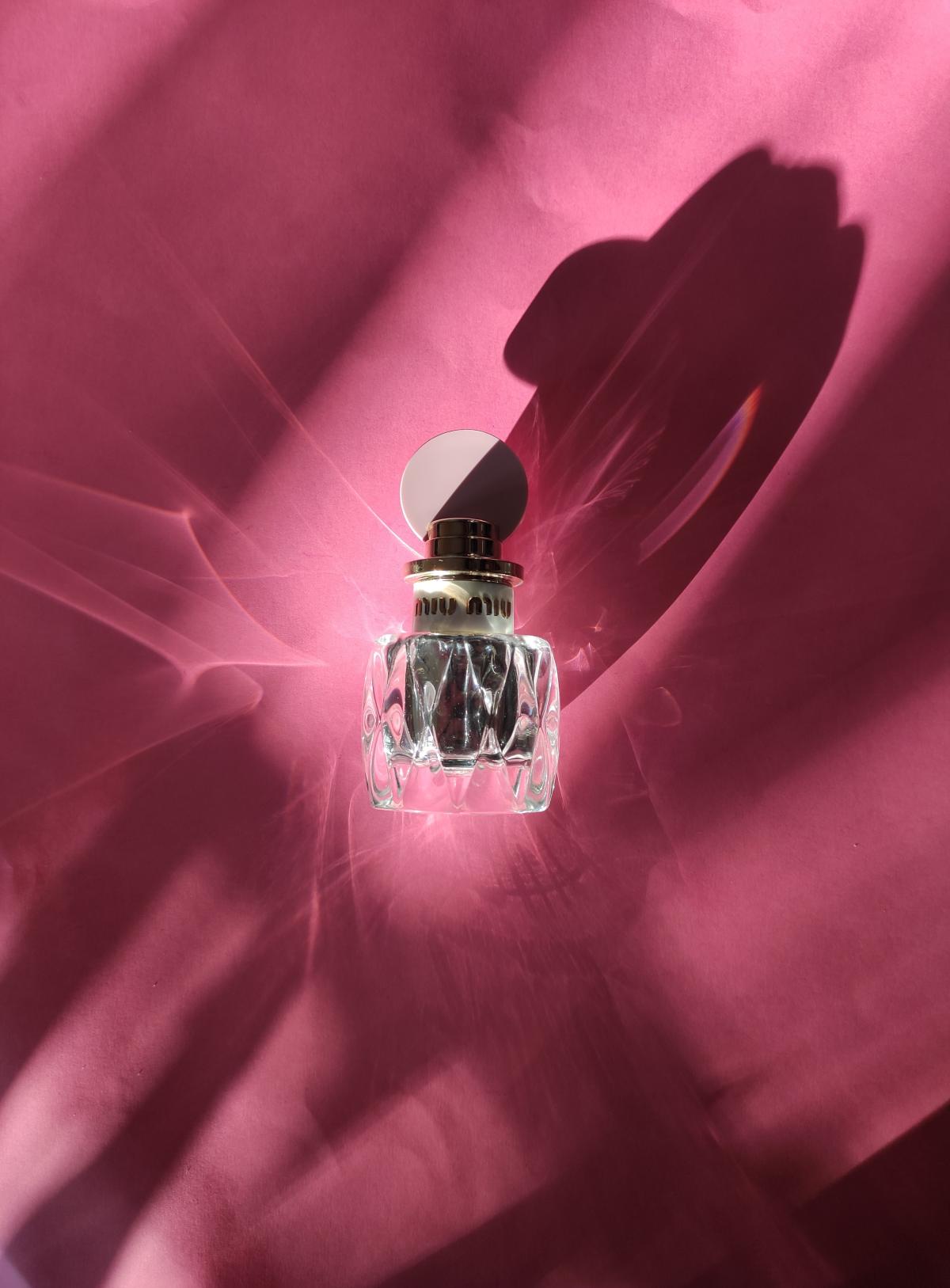 عطر ادکلن میو میو فلور د آرژانت میو میو - Miu Miu Fleur D’Argent Miu Miu - بررسی، قیمت و خرید