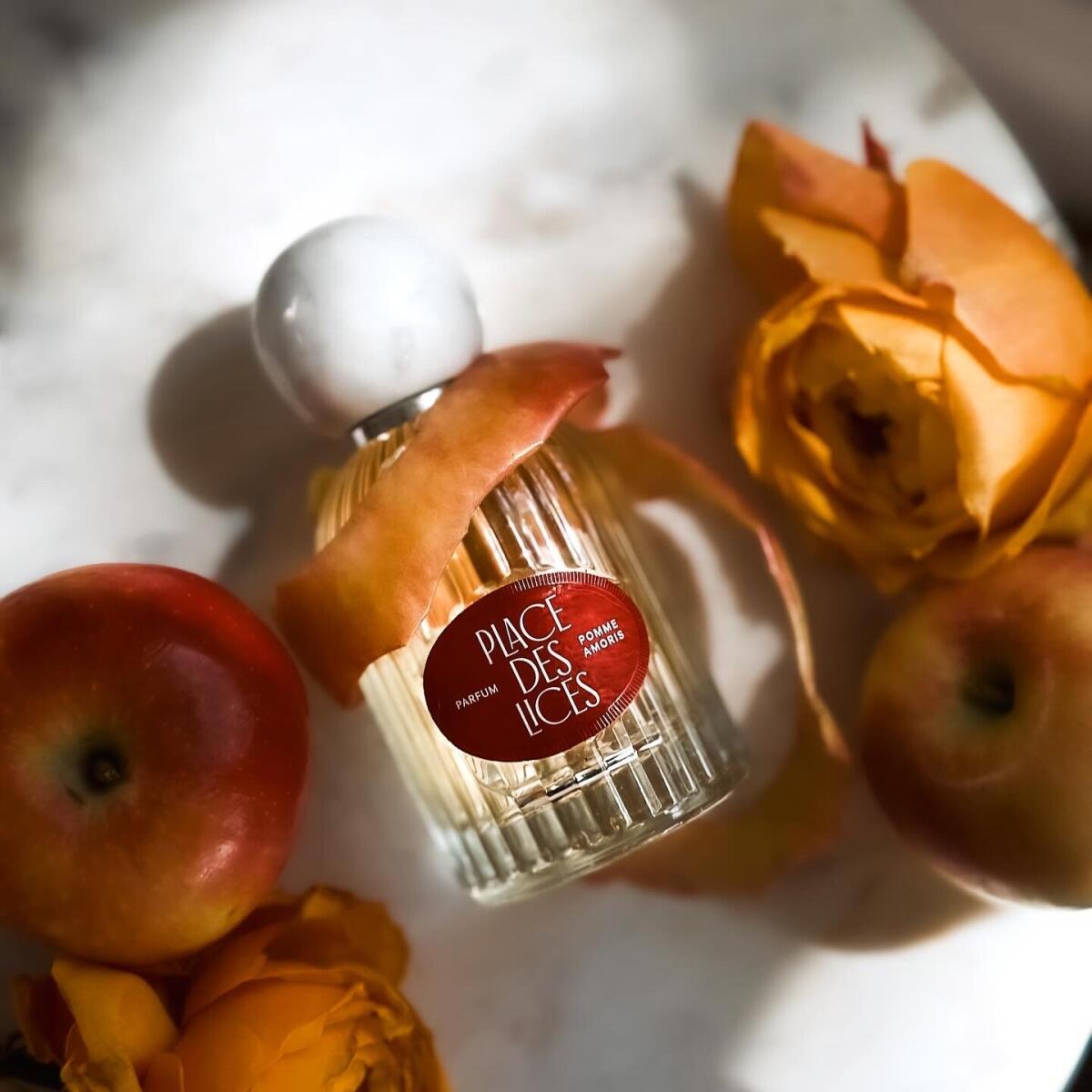 عطر ادکلن پوم آموریس پلاس دِ لیس - Pomme Amoris Place des Lices - بررسی، قیمت و خرید