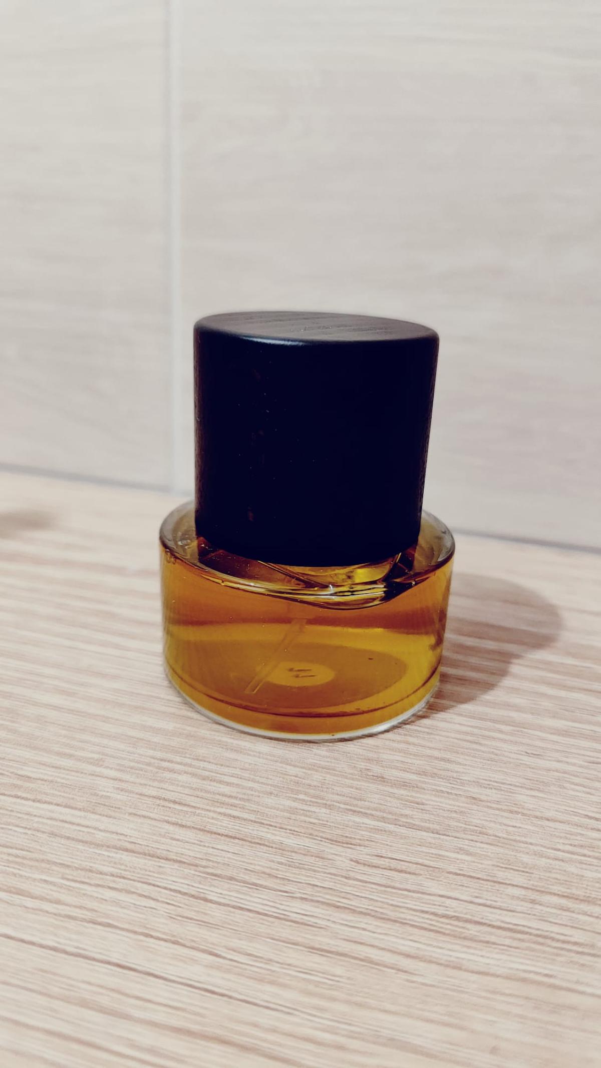 عطر ادکلن اوتو مالو - OTO Mallo - بررسی، قیمت و خرید