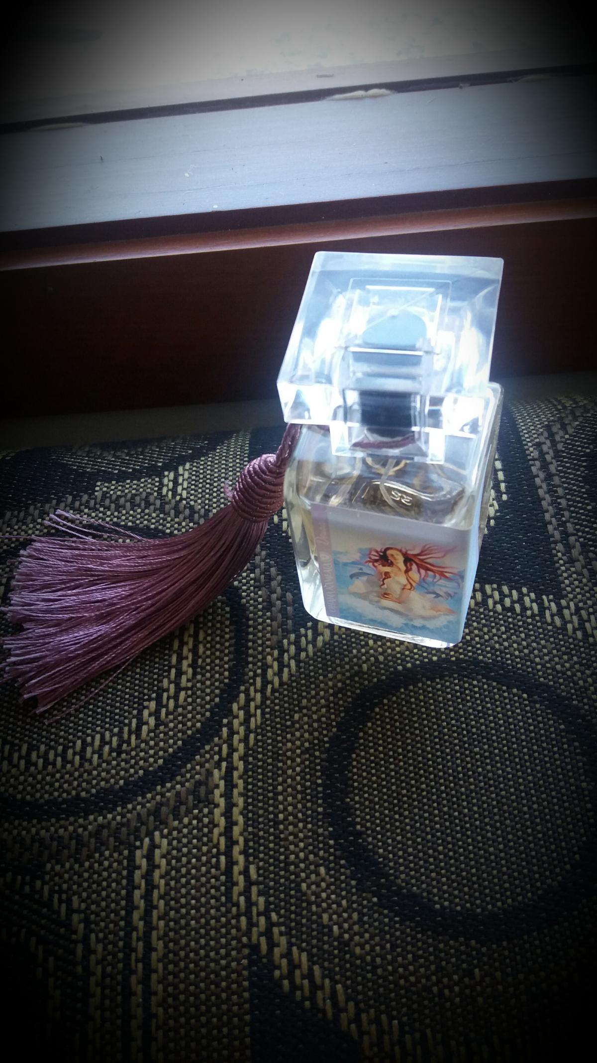 عطر ادکلن دیوسا اوهانا کامالا - Deusa Ohana Kameala - بررسی، قیمت و خرید