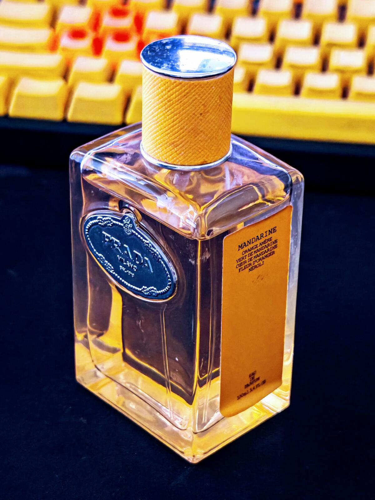 عطر ادکلن اینفیوژن ماندارین پِرادا - Infusion Mandarine Prada - بررسی، قیمت و خرید