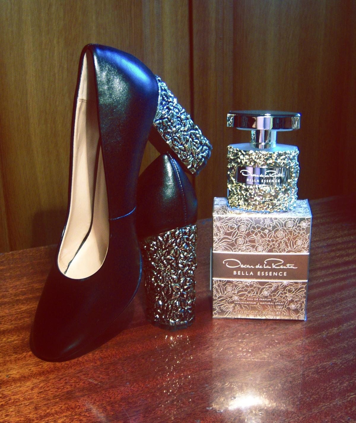 عطر ادکلن بلا اسنس اسکار د لا رنتا - Bella Essence Oscar de la Renta - بررسی، قیمت و خرید