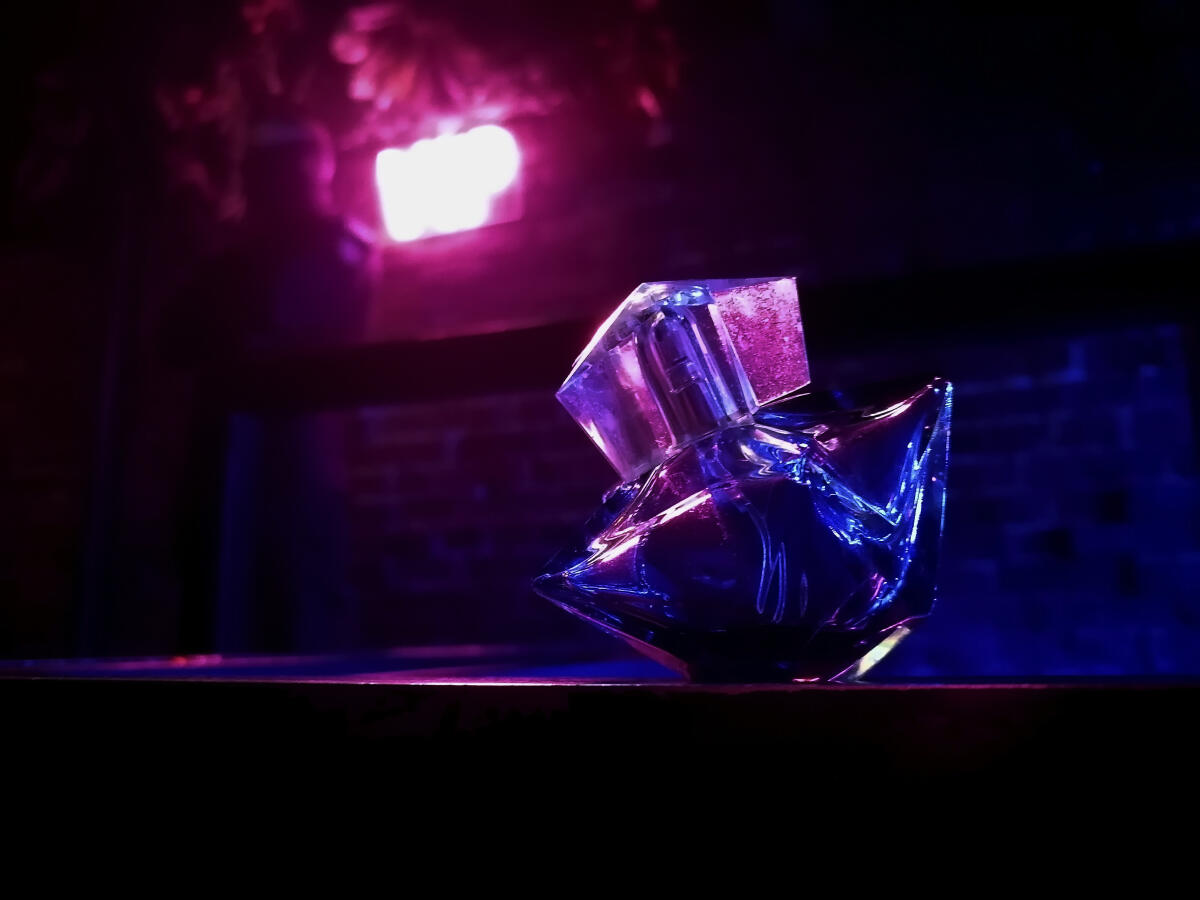 عطر ادکلن انجل لیکور د پرفیوم ۲۰۰۹ موگلر - Angel Liqueur de Parfum 2009 Mugler - بررسی، قیمت و خرید