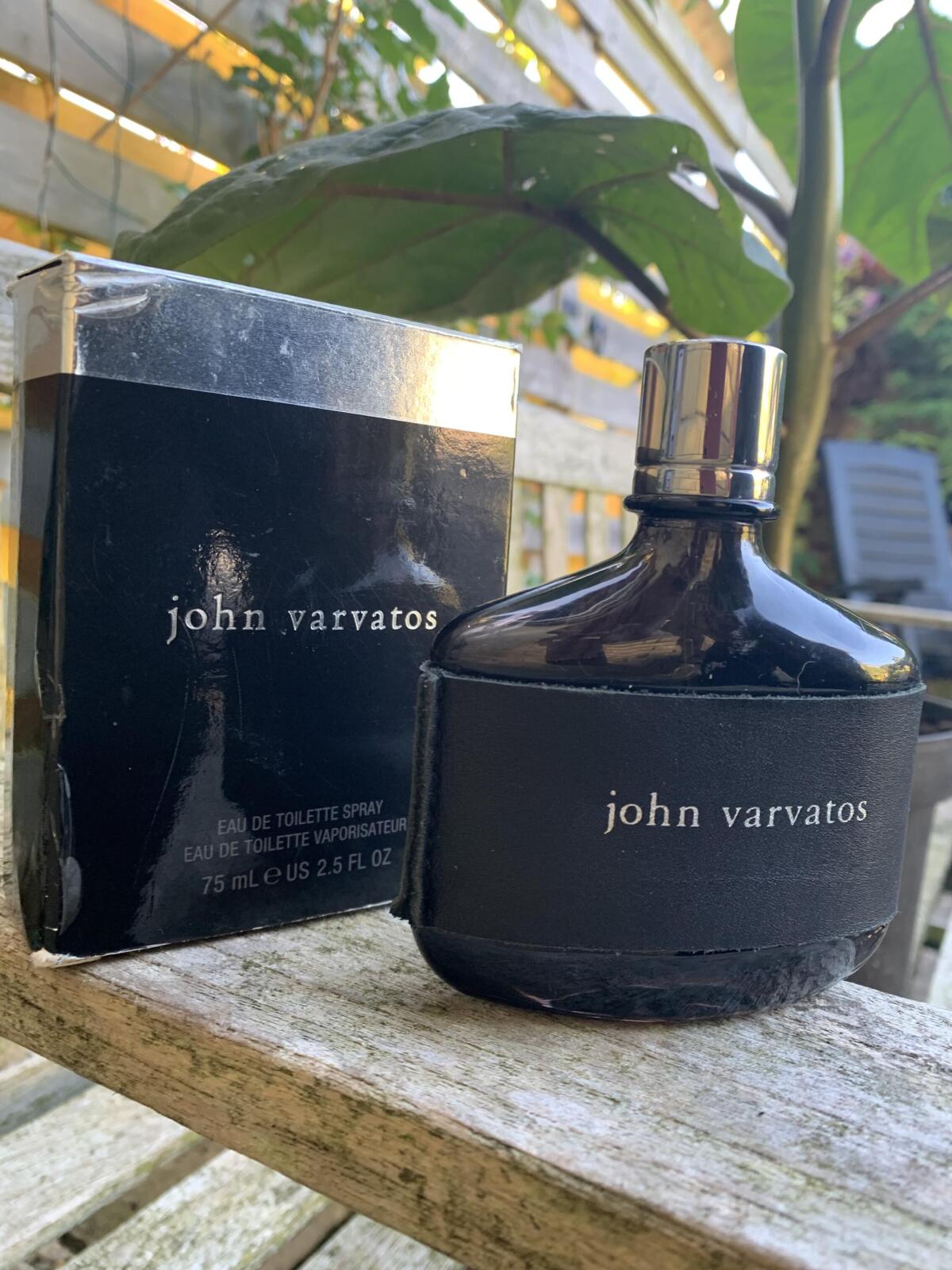 عطر ادکلن جان وارواتوس جان وارواتوس - John Varvatos John Varvatos - بررسی، قیمت و خرید