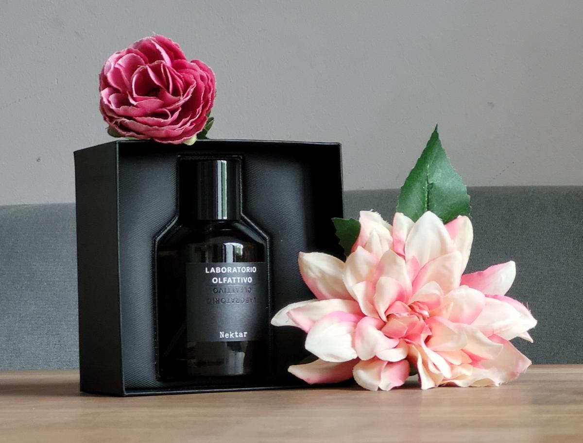 عطر ادکلن نکتار لَبُراتوریو اُلفَتیوو - Nektar Laboratorio Olfattivo - بررسی، قیمت و خرید