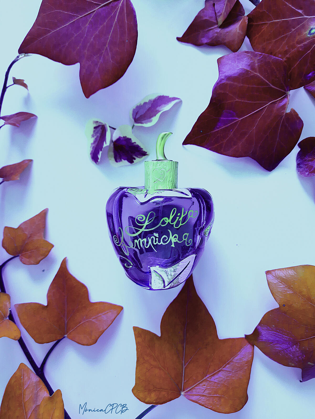 عطر ادکلن لولیتا لمپیکا لولیتا لمپیکا - Lolita Lempicka Lolita Lempicka - بررسی، قیمت و خرید