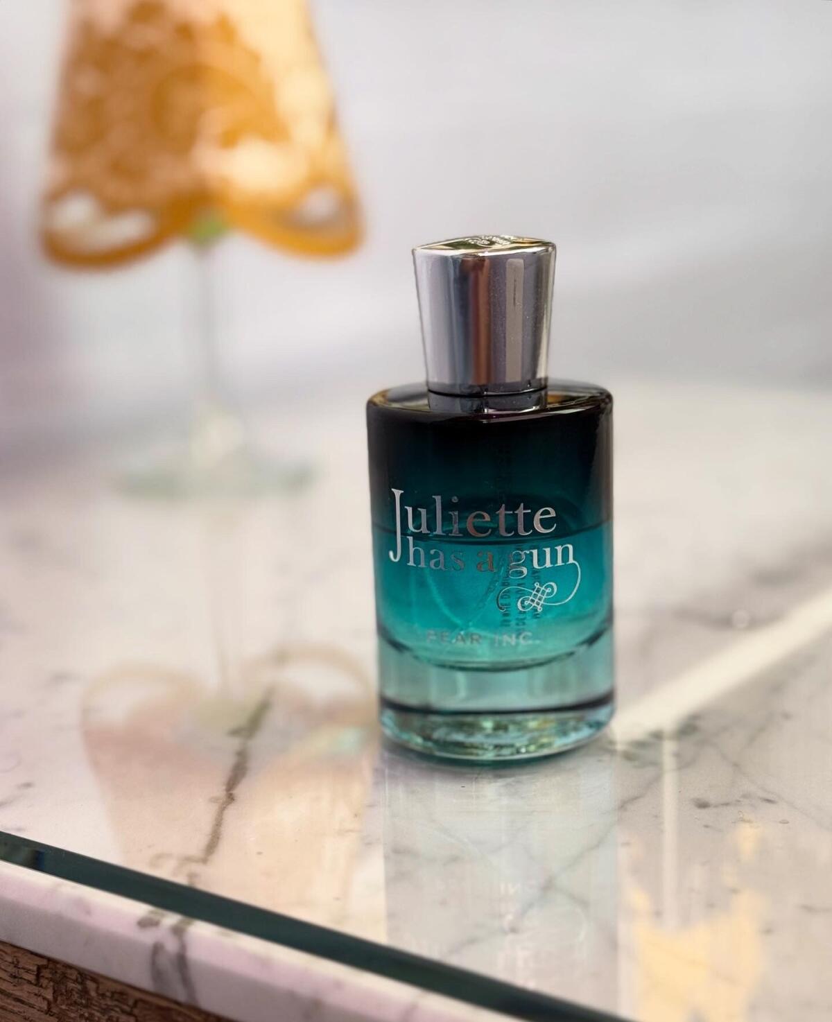 عطر ادکلن پِر اینک ژولیت هز ا گان - Pear Inc Juliette Has A Gun - بررسی، قیمت و خرید