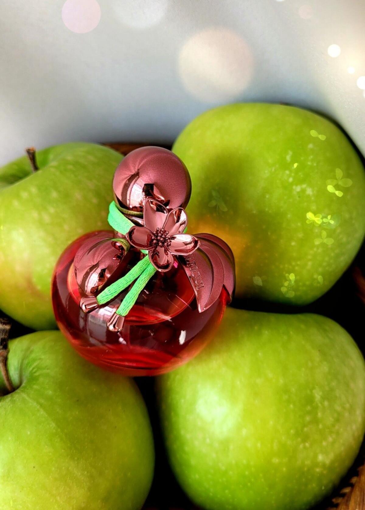 عطر ادکلن نینا ایلوژن نینا ریچی - Nina Illusion Nina Ricci - بررسی، قیمت و خرید