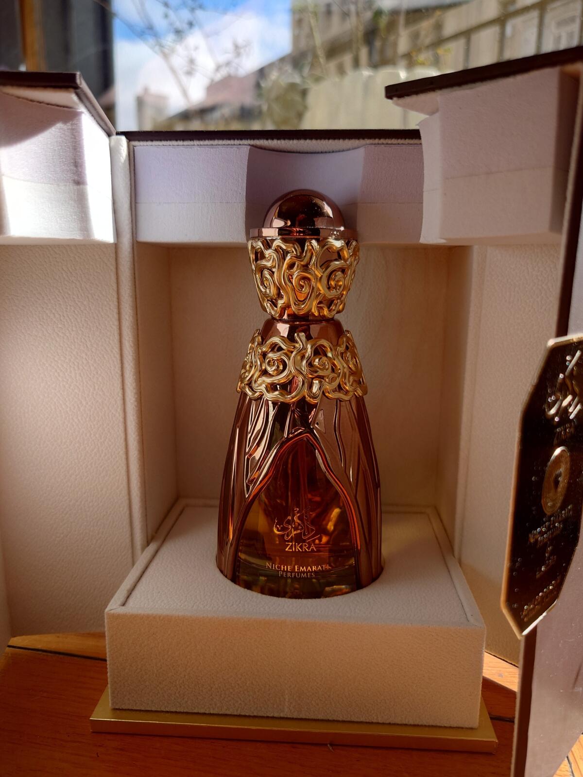 عطر ادکلن ذکره لاتافا پرفیومز - Zikra Lattafa Perfumes - بررسی، قیمت و خرید