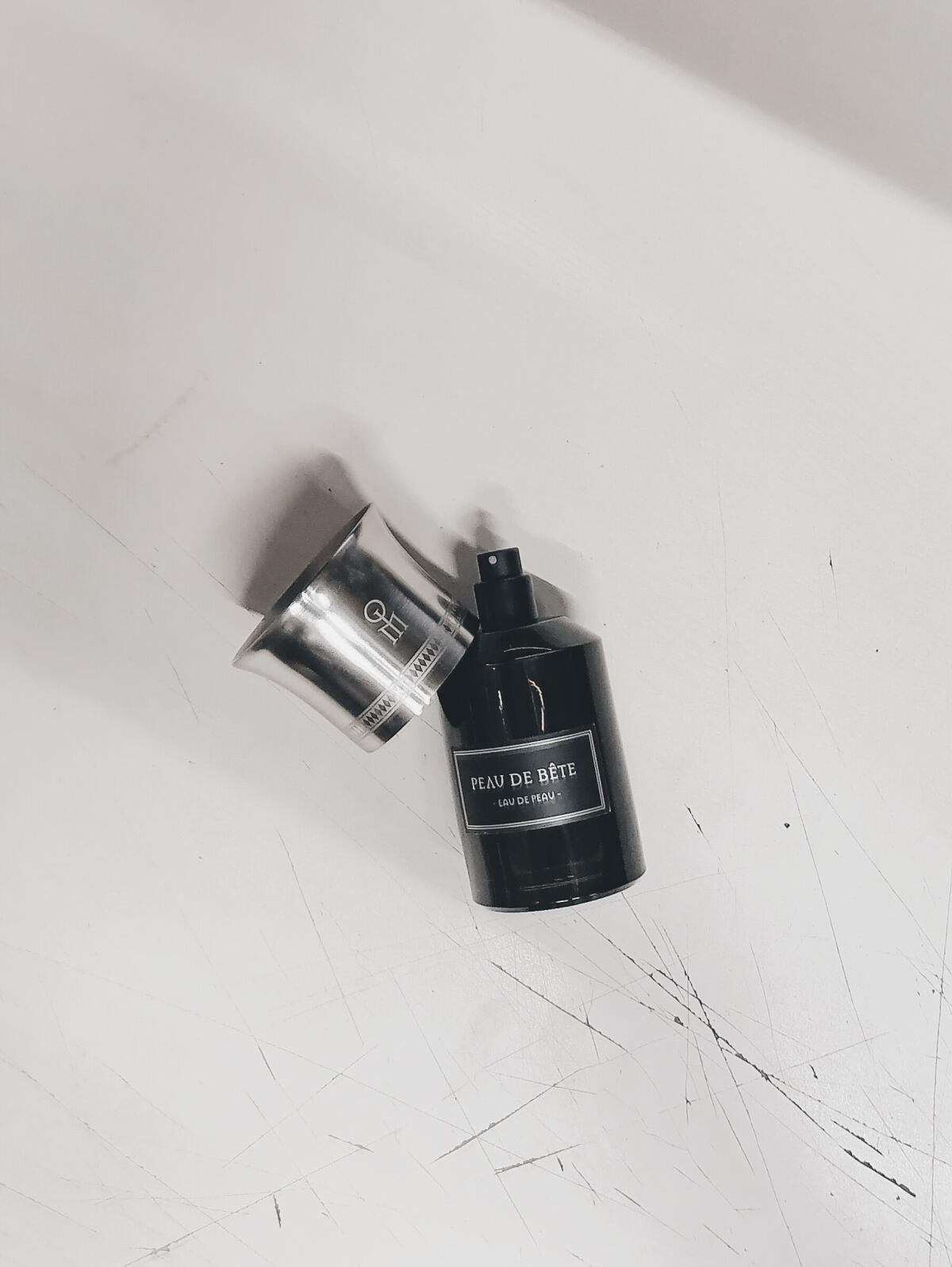 عطر ادکلن پو دو بت له لیکویدز ایماجینر - Peau de Bete Les Liquides Imaginaires - بررسی، قیمت و خرید