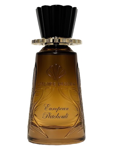 عطر ادکلن یوروپیَن پَچولی لا سوآره پرفیوم - European Patchouli La Soiree Perfume - بررسی، قیمت و خرید