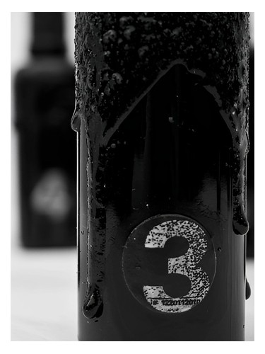 عطر ادکلن نانونسنس تری نیکو اویترهاگن - Nononsense 3 Nico Uytterhaegen - بررسی، قیمت و خرید