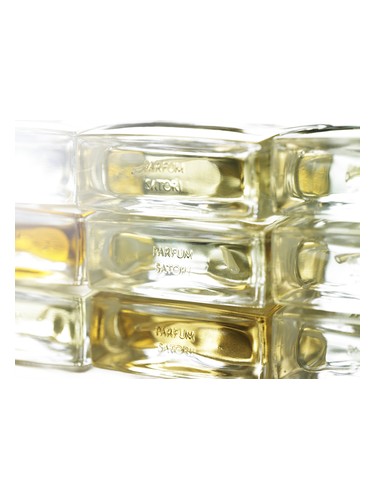 عطر ادکلن سوییرن پرفیوم ساتوری - Suiren (Lotus) Parfum Satori - بررسی، قیمت و خرید