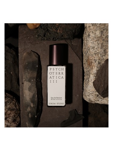 عطر ادکلن سایکوتراتیکا تری 2020 جوروم استودیو - Psychoterratica III 2020 Jorum Studio - بررسی، قیمت و خرید