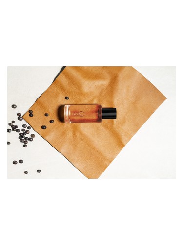 عطر ادکلن جونیپر لدر لِجِندِر - JUNIPER LEATHER LEGENDÄR - بررسی، قیمت و خرید