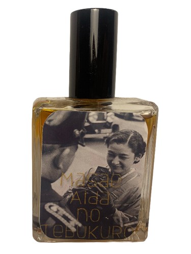 عطر ادکلن ماسائه آیدا نو تبوکورو فرونما پرفیومز - Masae Aida no Tebukuro Phronema Perfumes - بررسی، قیمت و خرید