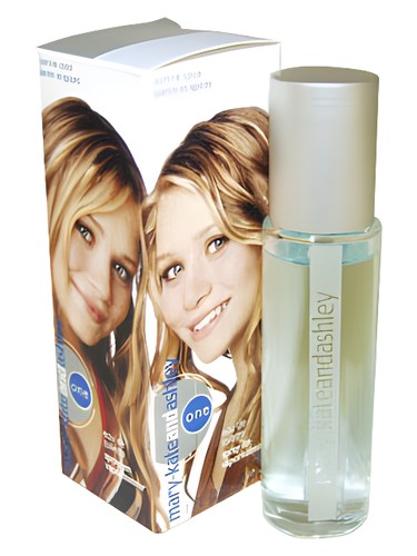 عطر ادکلن وان مری کیت و اشلی اولسن - One Mary-Kate and Ashley Olsen - بررسی، قیمت و خرید