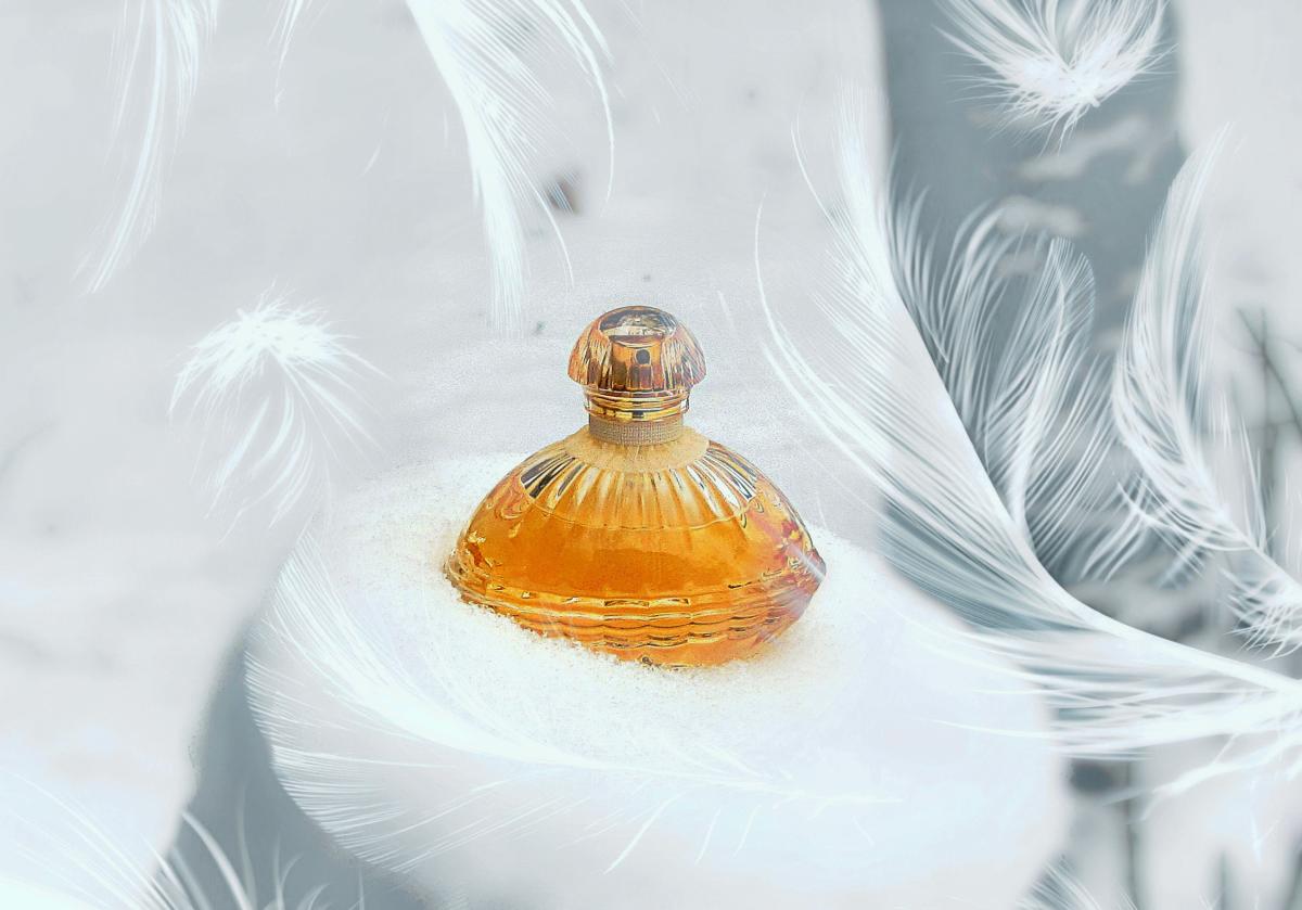 عطر ادکلن پری سوان اوریفلیم - Pretty Swan Oriflame - بررسی، قیمت و خرید