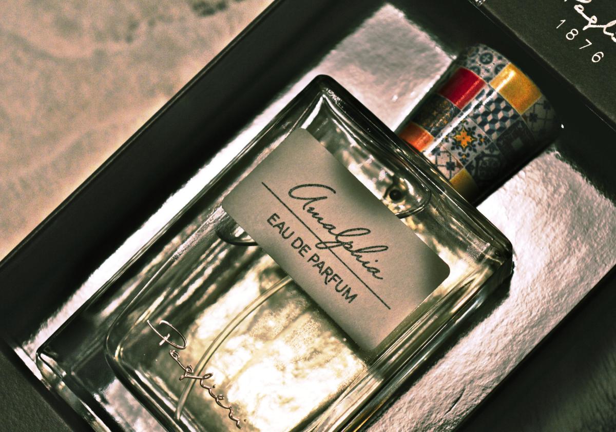 عطر ادکلن آمالفیا پاگلری - Amalphia Paglieri - بررسی، قیمت و خرید