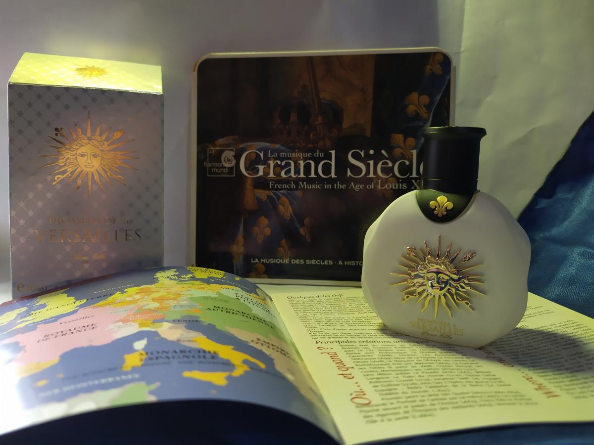 عطر ادکلن پرامِناد اِه وِرساژ پور اِل پرفیوم دو شاتو دو ورسای - Promenade a Versailles Pour Elle Parfums du Château de Versailles - بررسی، قیمت و خرید