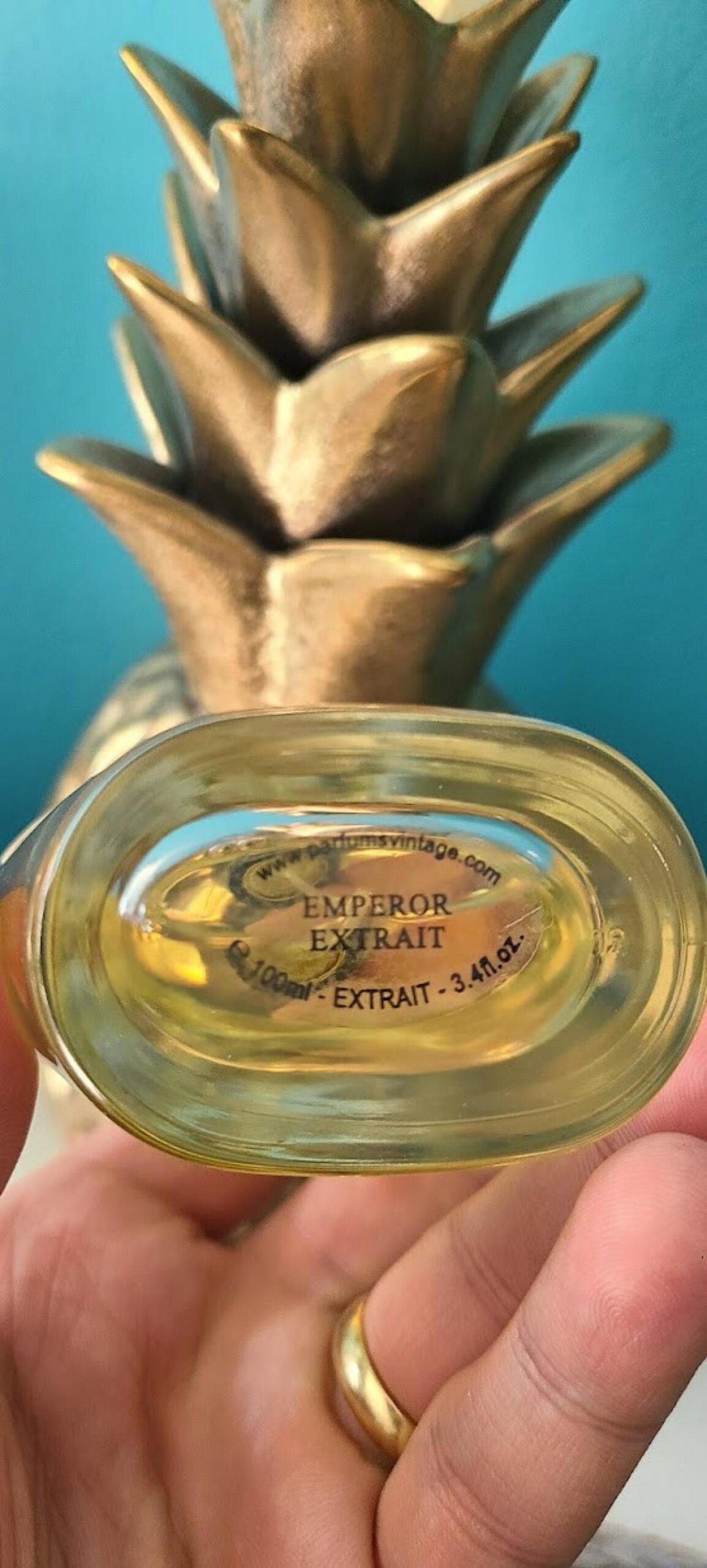 عطر ادکلن امپرور اکسترا پارفوم وینتیج - Emperor Extrait Parfums Vintage - بررسی، قیمت و خرید